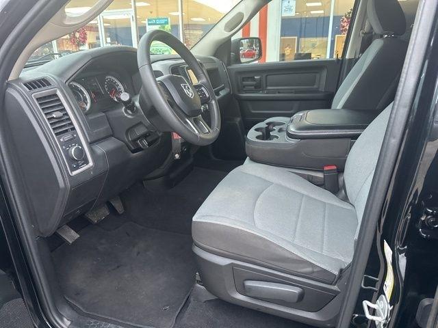 RAM 1500 Classic Tradesman 4x4 Quad Cab 6'4" Box 2023