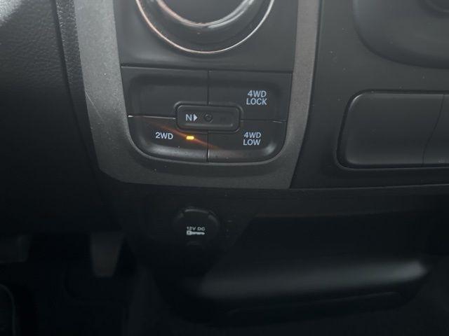 RAM 1500 Classic Tradesman 4x4 Quad Cab 6'4" Box 2023