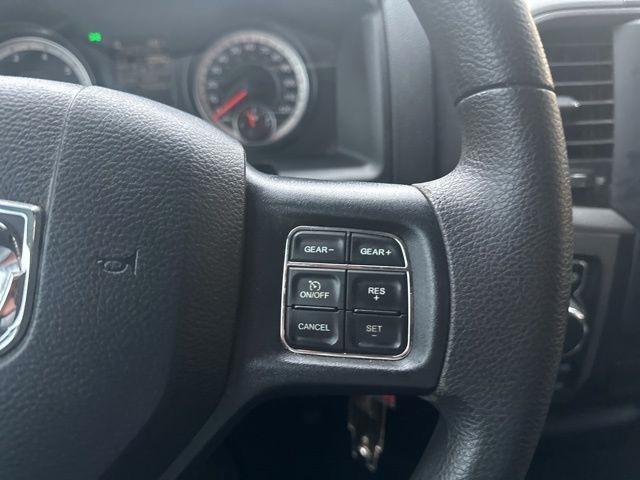 RAM 1500 Classic Tradesman 4x4 Quad Cab 6'4" Box 2023