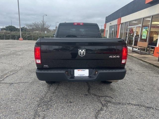RAM 1500 Classic Tradesman 4x4 Quad Cab 6'4" Box 2023