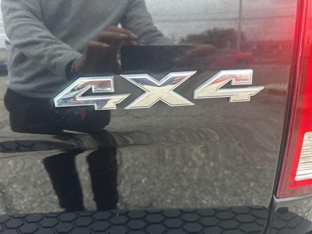 RAM 1500 Classic Tradesman 4x4 Quad Cab 6'4" Box 2023