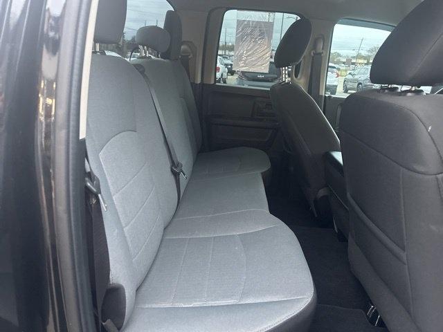 RAM 1500 Classic Tradesman 4x4 Quad Cab 6'4" Box 2023