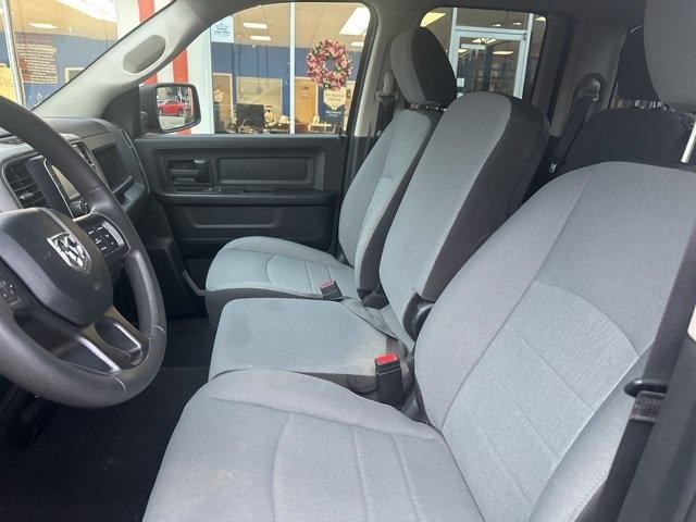 RAM 1500 Classic Tradesman 4x4 Quad Cab 6'4" Box 2023