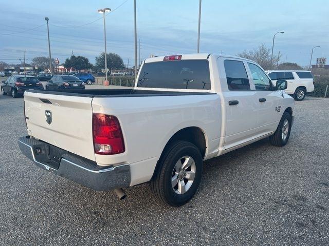 RAM 1500 Classic SLT 4x2 Crew Cab 5'7" Box 2022