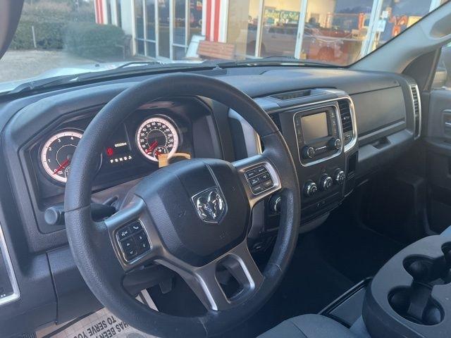 RAM 1500 Classic SLT 4x2 Crew Cab 5'7" Box 2022