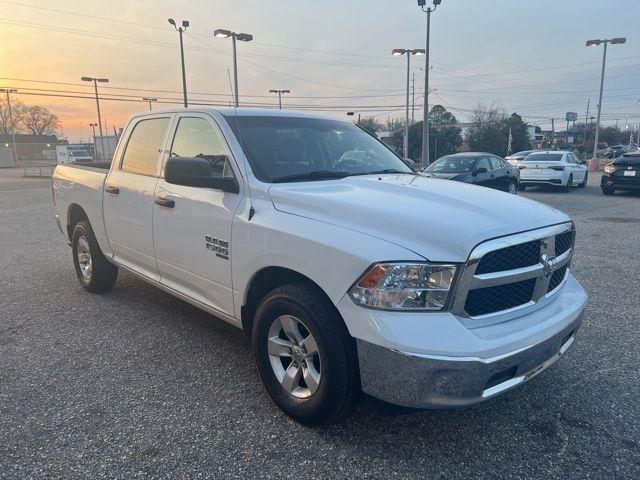 RAM 1500 Classic SLT 4x2 Crew Cab 5'7" Box 2022