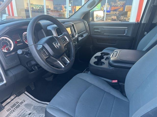 RAM 1500 Classic SLT 4x2 Crew Cab 5'7" Box 2022