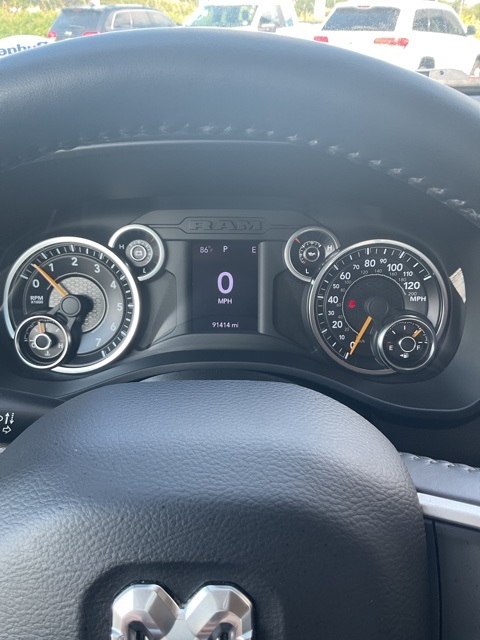 RAM 1500 Big Horn 4x2 Crew Cab 6'4" Box 2020