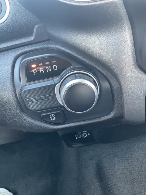 RAM 1500 Big Horn 4x2 Crew Cab 6'4" Box 2020