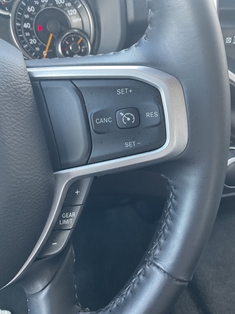 RAM 1500 Big Horn 4x2 Crew Cab 6'4" Box 2020