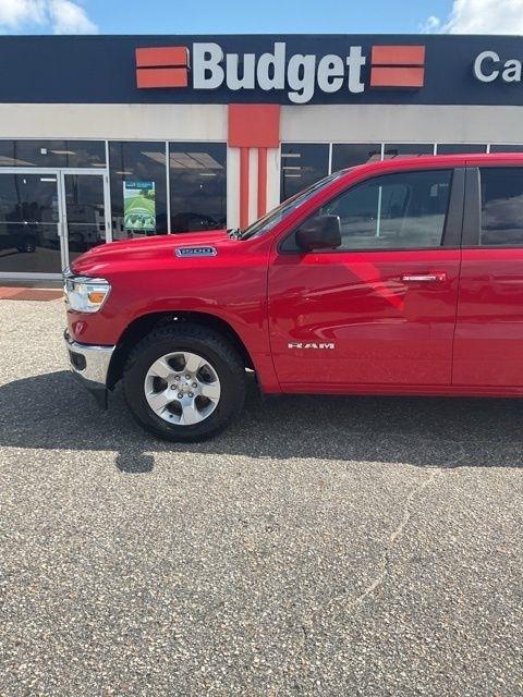 RAM 1500 Big Horn 4x2 Crew Cab 6'4" Box 2020