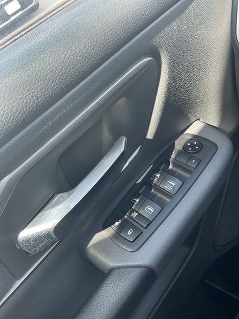 RAM 1500 Big Horn 4x2 Crew Cab 6'4" Box 2020