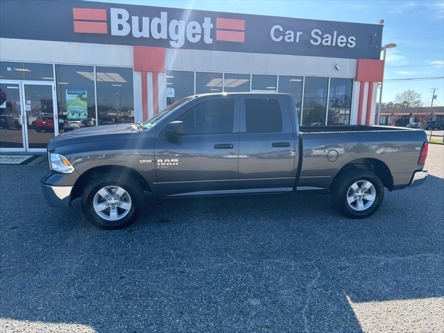 RAM 1500 Classic Tradesman 4x2 Quad Cab 6'4" Box 2019