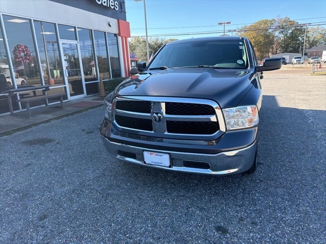 RAM 1500 Classic Tradesman 4x2 Quad Cab 6'4" Box 2019