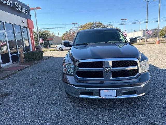 RAM 1500 Classic Tradesman 4x2 Quad Cab 6'4" Box 2019