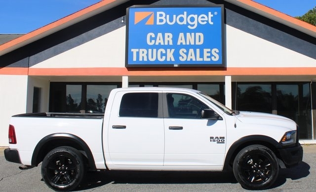 RAM 1500 Classic Warlock 4x2 Crew Cab 5'7" Box 2024