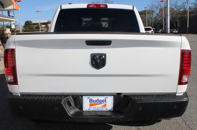 RAM 1500 Classic Warlock 4x2 Crew Cab 5'7" Box 2024