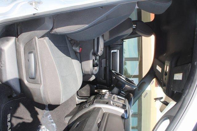 RAM 1500 Classic Warlock 4x2 Crew Cab 5'7" Box 2024