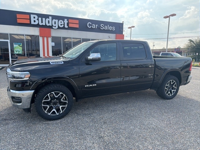 RAM 1500 Laramie 4x4 Crew Cab 5'7" Box 2025