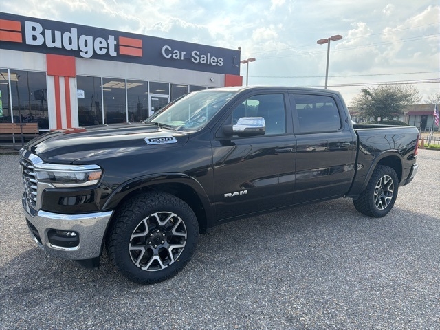 RAM 1500 Laramie 4x4 Crew Cab 5'7" Box 2025
