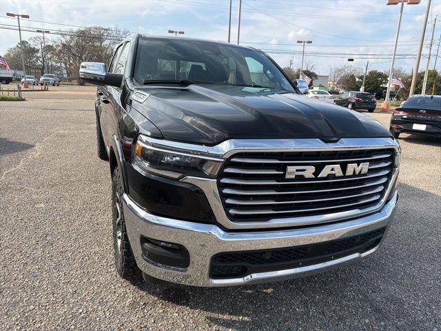 RAM 1500 Laramie 4x4 Crew Cab 5'7" Box 2025