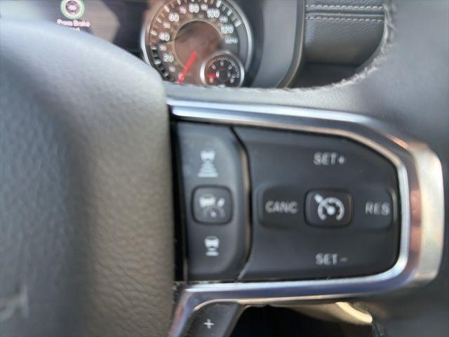 RAM 1500 Laramie 4x4 Crew Cab 5'7" Box 2025