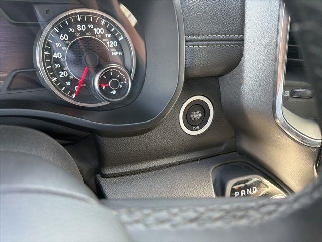 RAM 1500 Laramie 4x4 Crew Cab 5'7" Box 2025