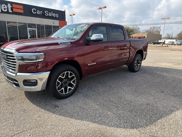 RAM 1500 Laramie 4x4 Crew Cab 5'7" Box 2025