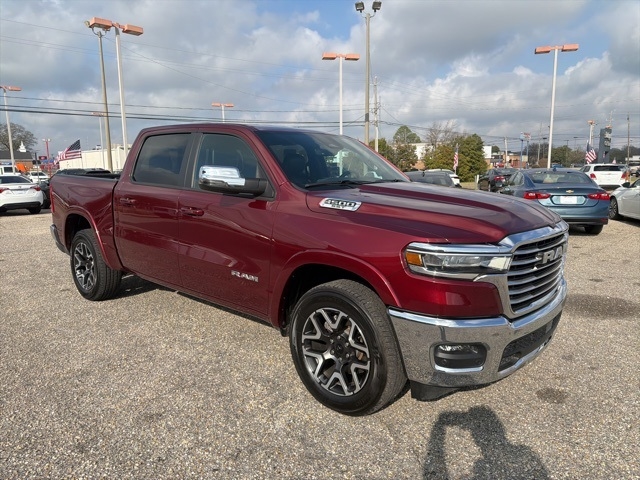 RAM 1500 Laramie 4x4 Crew Cab 5'7" Box 2025