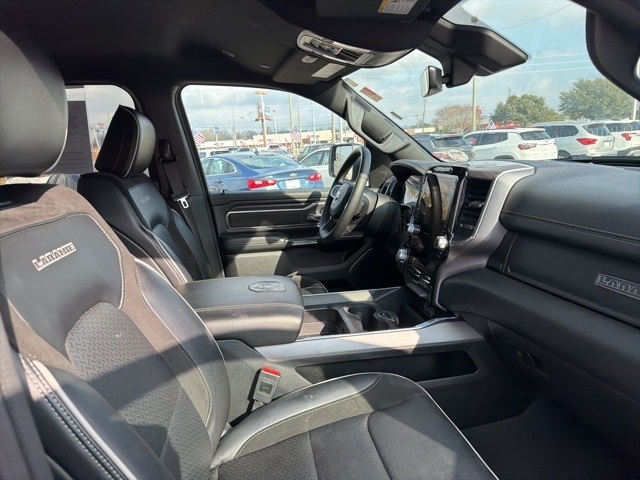 RAM 1500 Laramie 4x4 Crew Cab 5'7" Box 2025