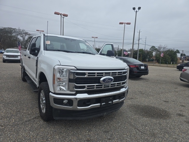 Ford Super Duty F-250 SRW King Ranch 4WD Crew Cab 8' Box 2024