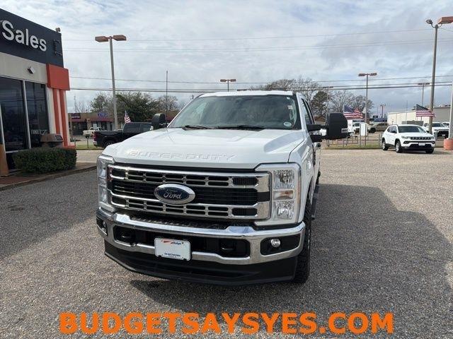 Ford Super Duty F-250 SRW King Ranch 4WD Crew Cab 8' Box 2024