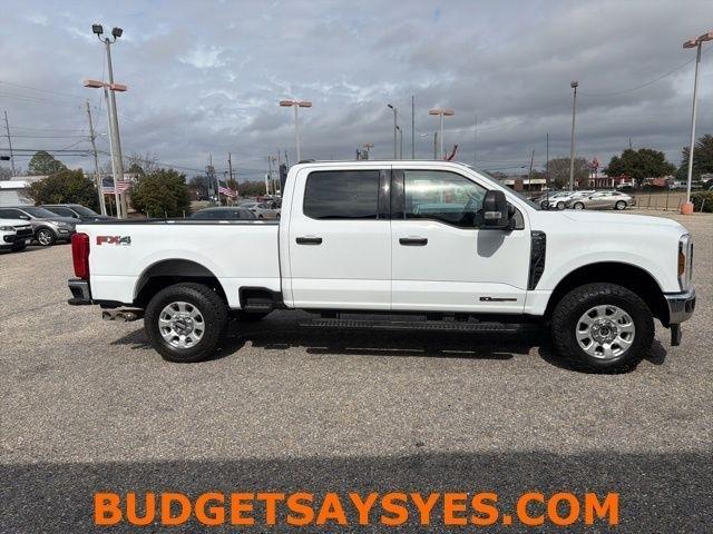 Ford Super Duty F-250 SRW King Ranch 4WD Crew Cab 8' Box 2024