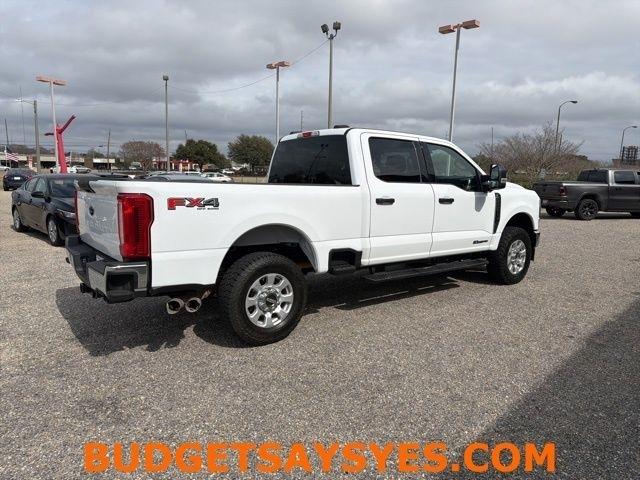 Ford Super Duty F-250 SRW King Ranch 4WD Crew Cab 8' Box 2024
