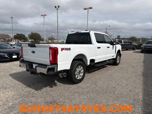 Ford Super Duty F-250 SRW King Ranch 4WD Crew Cab 8' Box 2024