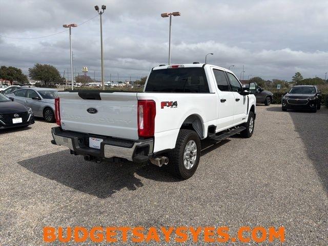 Ford Super Duty F-250 SRW King Ranch 4WD Crew Cab 8' Box 2024