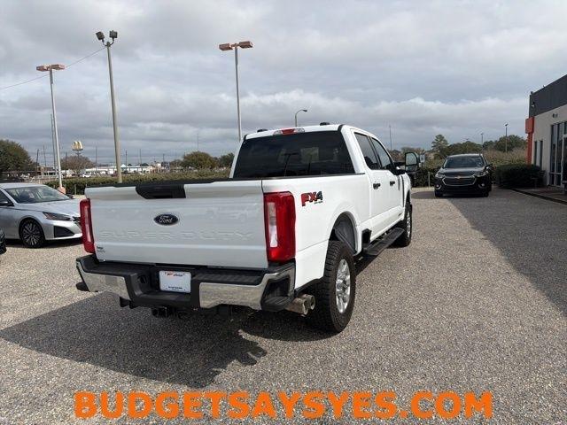 Ford Super Duty F-250 SRW King Ranch 4WD Crew Cab 8' Box 2024