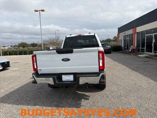 Ford Super Duty F-250 SRW King Ranch 4WD Crew Cab 8' Box 2024