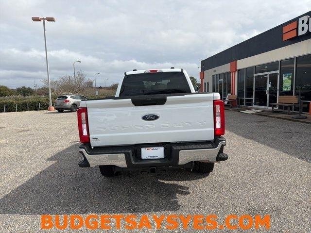 Ford Super Duty F-250 SRW King Ranch 4WD Crew Cab 8' Box 2024