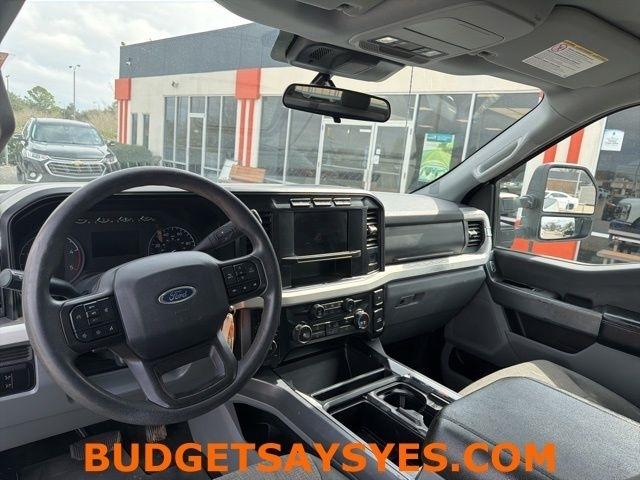 Ford Super Duty F-250 SRW King Ranch 4WD Crew Cab 8' Box 2024