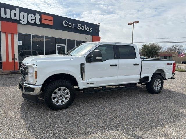 Ford Super Duty F-250 SRW King Ranch 4WD Crew Cab 8' Box 2024