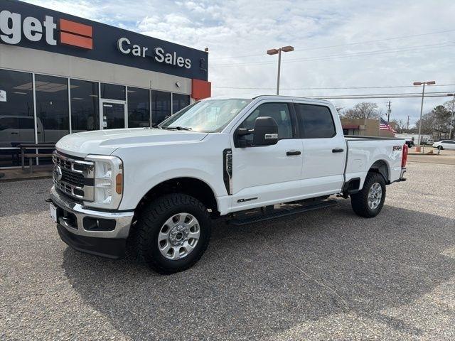 Ford Super Duty F-250 SRW King Ranch 4WD Crew Cab 8' Box 2024