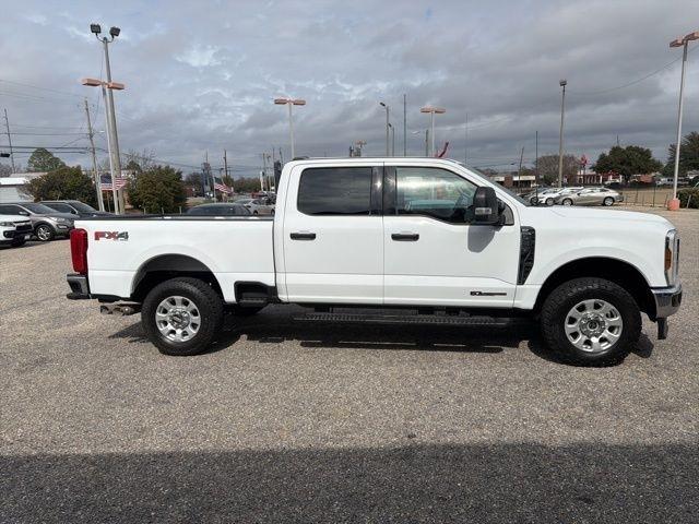 Ford Super Duty F-250 SRW King Ranch 4WD Crew Cab 8' Box 2024