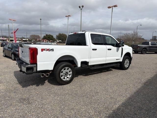 Ford Super Duty F-250 SRW King Ranch 4WD Crew Cab 8' Box 2024