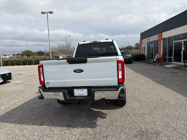 Ford Super Duty F-250 SRW King Ranch 4WD Crew Cab 8' Box 2024