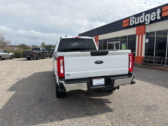 Ford Super Duty F-250 SRW King Ranch 4WD Crew Cab 8' Box 2024