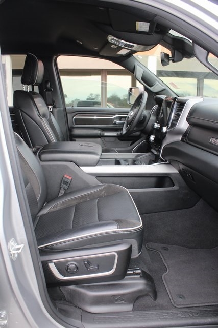 RAM 1500 Laramie 4x4 Crew Cab 5'7" Box 2025