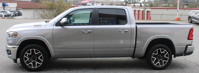 RAM 1500 Laramie 4x4 Crew Cab 5'7" Box 2025