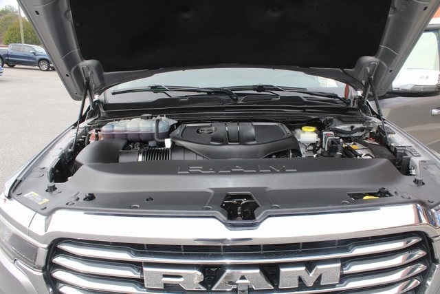 RAM 1500 Laramie 4x4 Crew Cab 5'7" Box 2025