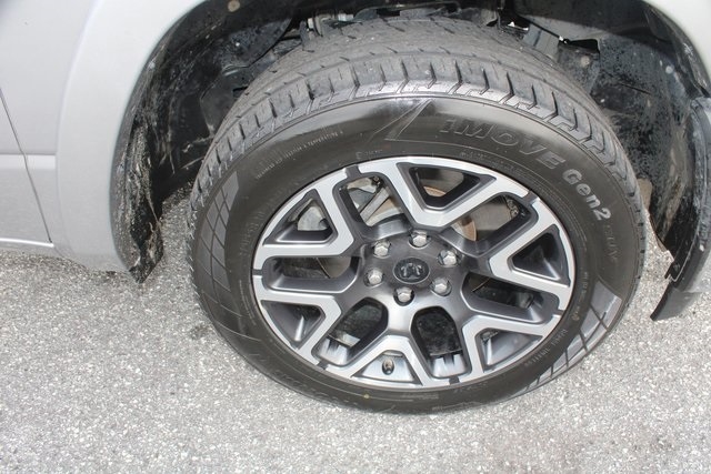 RAM 1500 Laramie 4x4 Crew Cab 5'7" Box 2025